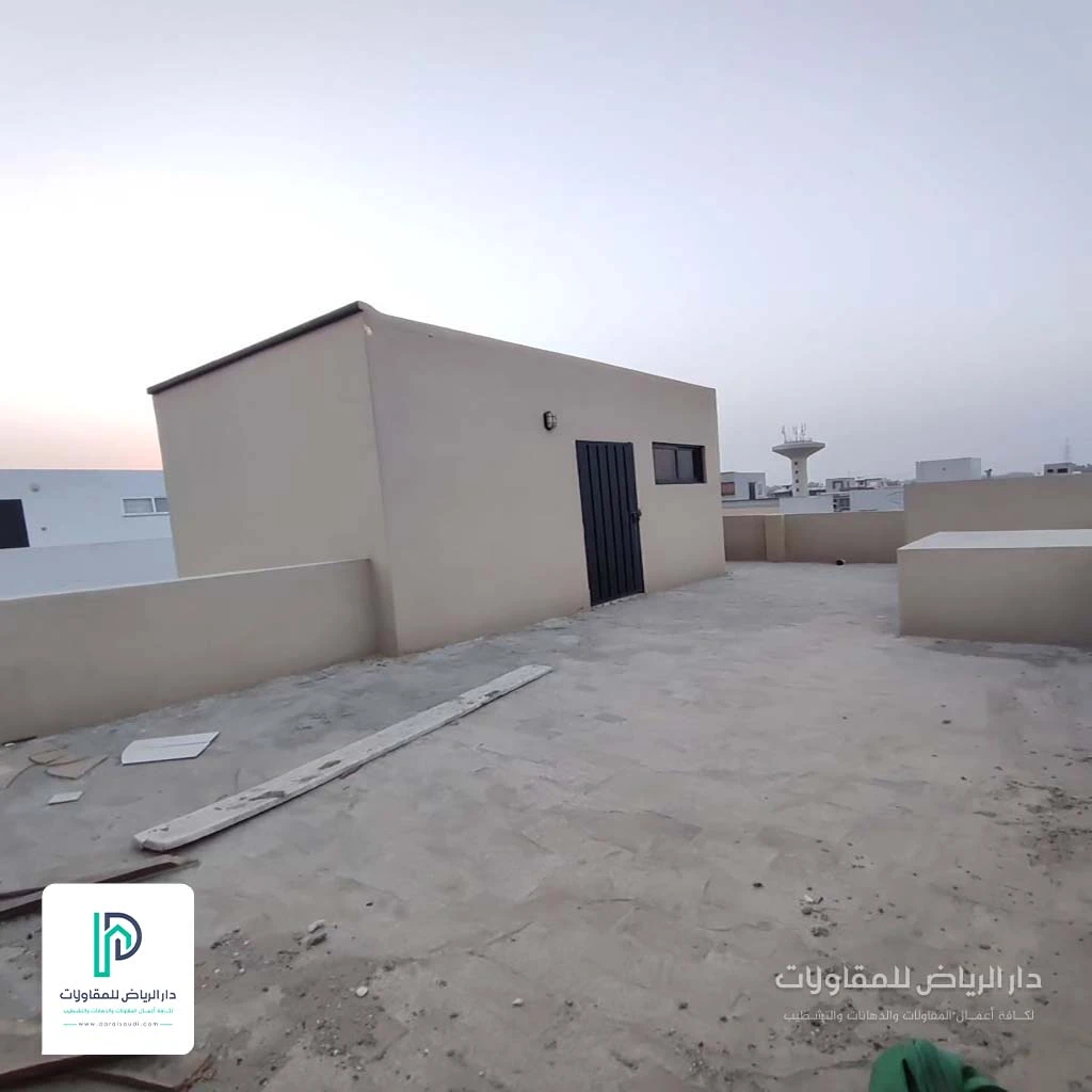 بناء ملحق في السطح في حي المروج شمال الرياض